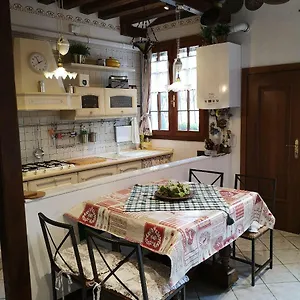 La Corte Italy
